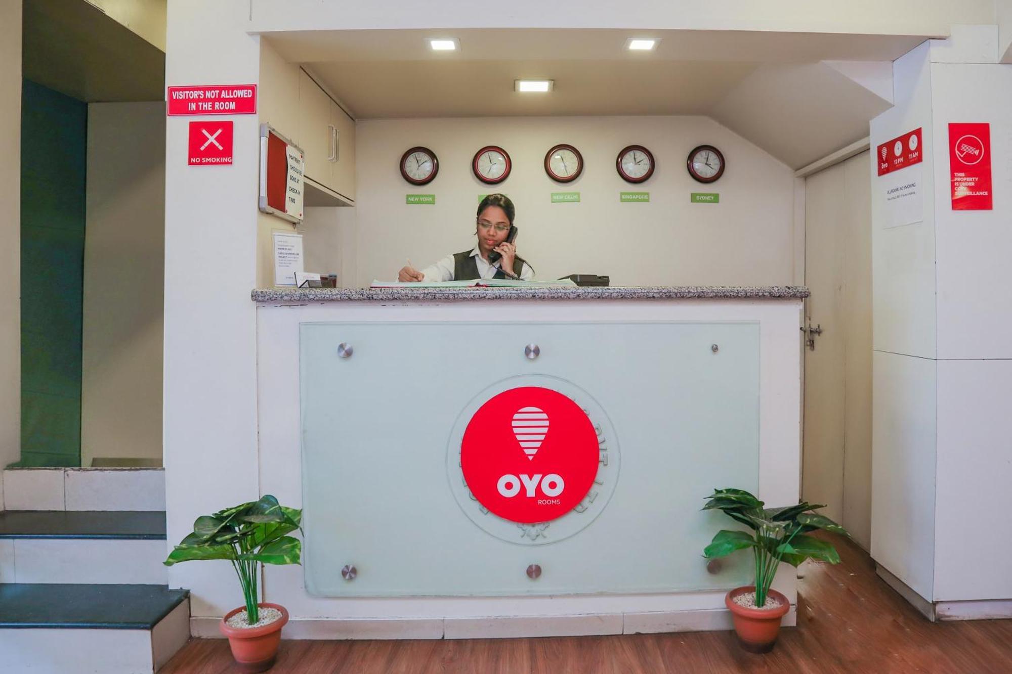 Collection O Pearl Near Shaniwar Wada Pune Exterior photo